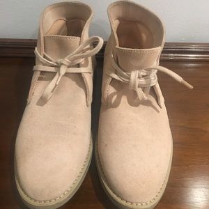 LIQUIDATION SALE* $20*       J Crew MacAlister Pink Size 6 1/2 desert boots